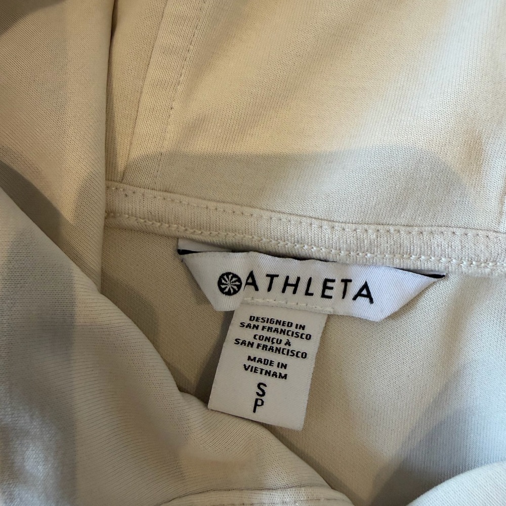 Women Jackets & Coats Subcategory Identification